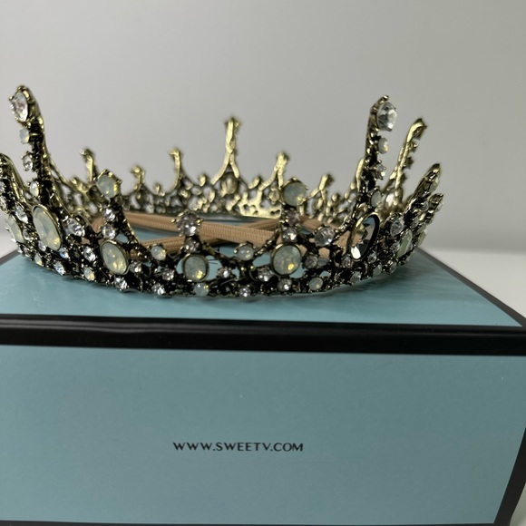 SWEETV Accessories Sweetv Crystal Baroque Queen Crown Vintage